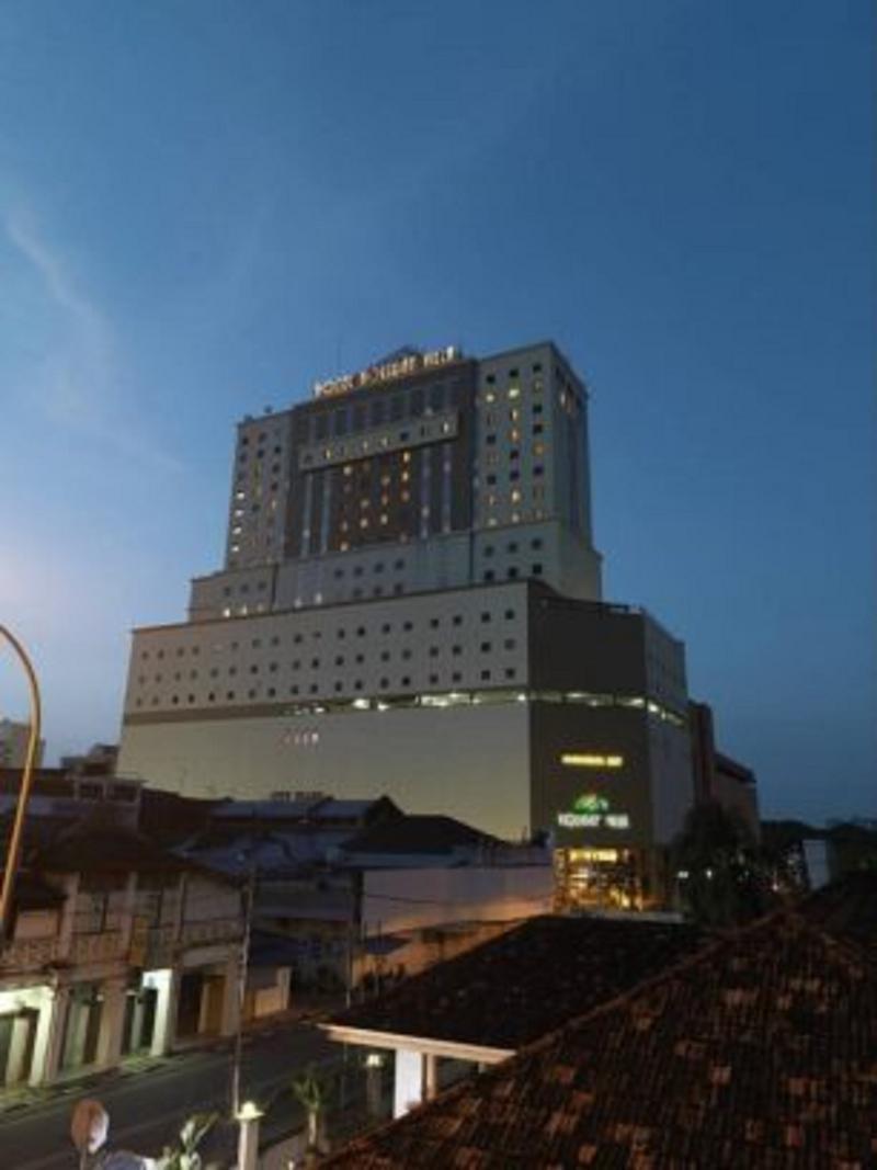 Hotel Center