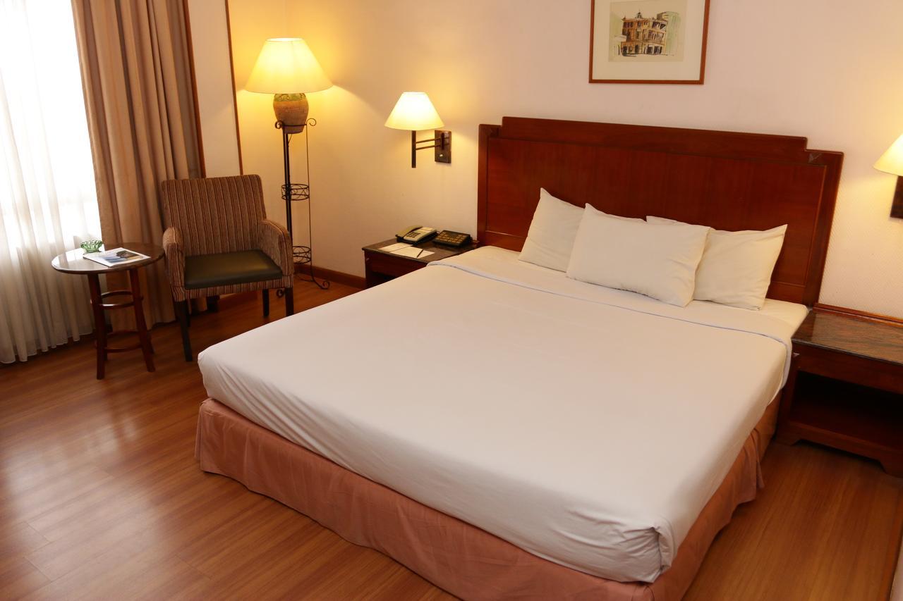 Center Hotel 4*